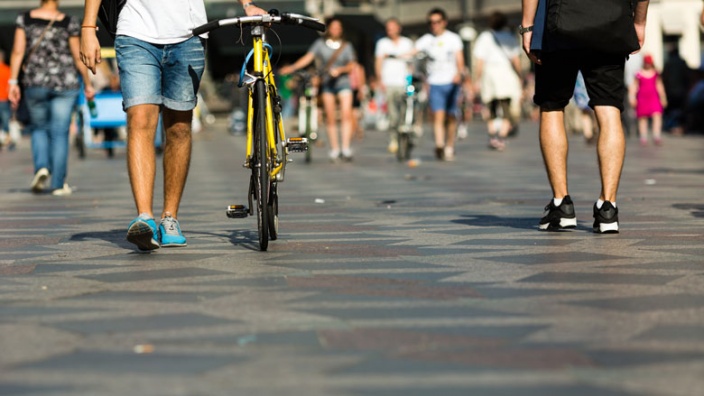 Radfahren in der Fußgängerzone ist nur zu bestimmten Zeiten erlaubt